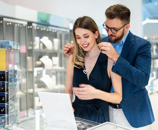 Enjoy exclusive savings on jewellery with Nations Trust Bank Mastercard® Cards